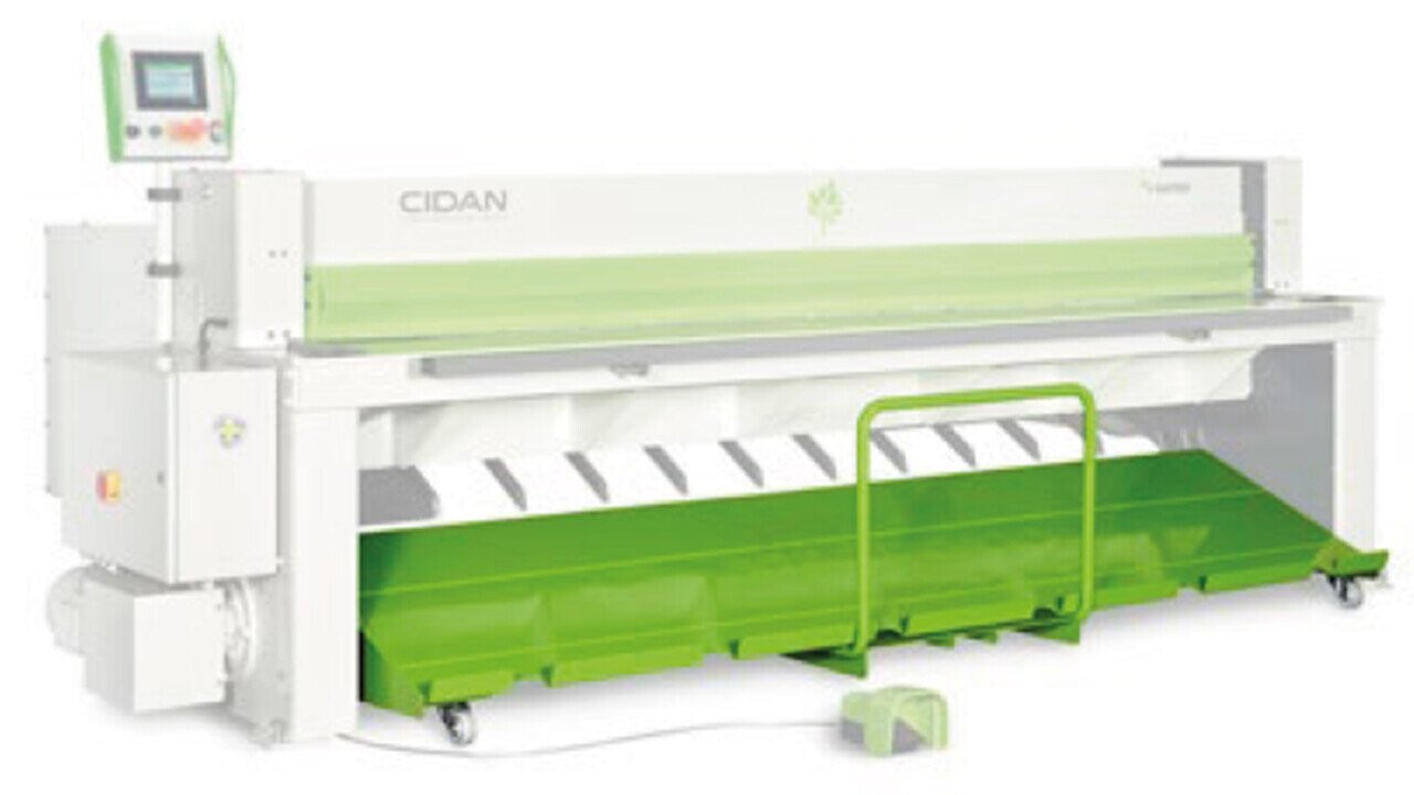 With a wagon as an alternative to fixed return plate you can easily move cut material to another workstation.