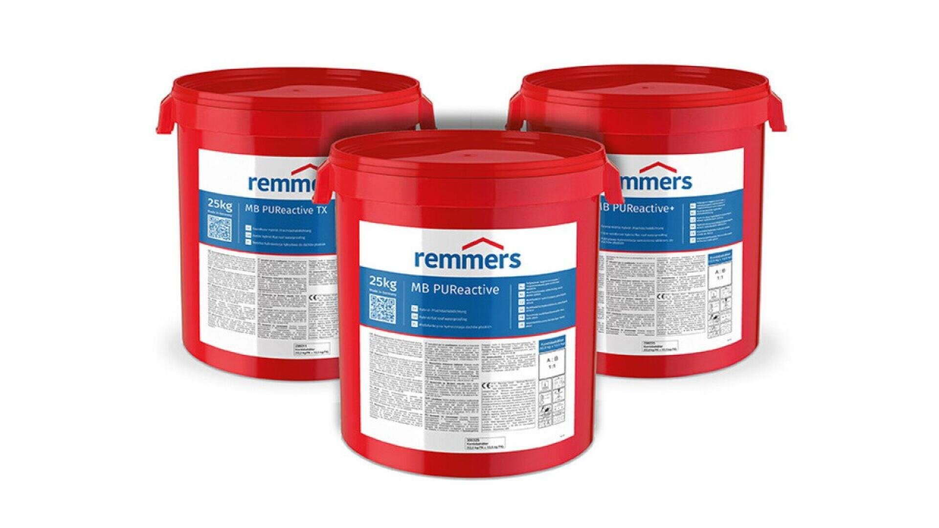 Three large red buckets with white and blue labels displaying remmers and MB PUReactive are positioned against a white background. Each bucket has a lid and detailed product information on the labels.