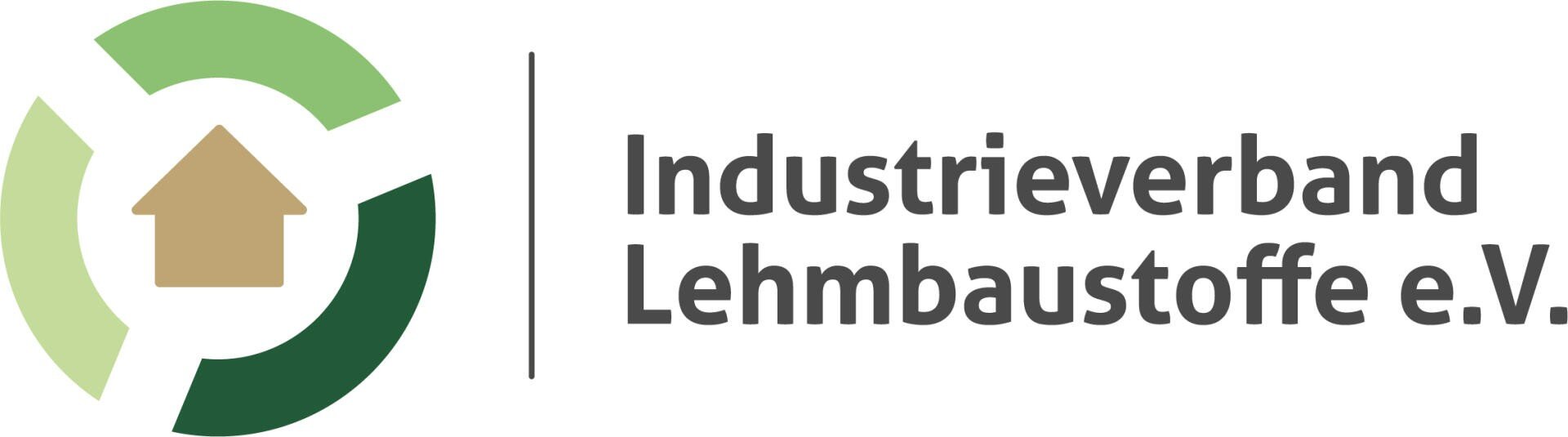 Das Logo des Industrieverbands Lehmbaustoffe e.V. zeigt ein stilisiertes braunes Haus in einem grünen Kreis, daneben den Namen der Organisation in grauer Schrift auf weißem Hintergrund.