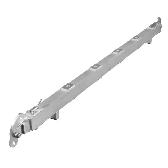 Eine lange, metallische, rechteckige Stange mit mehreren Halterungen und einem Scharniermechanismus an einem Ende, diagonal auf einem einfarbig weißen Hintergrund angeordnet.